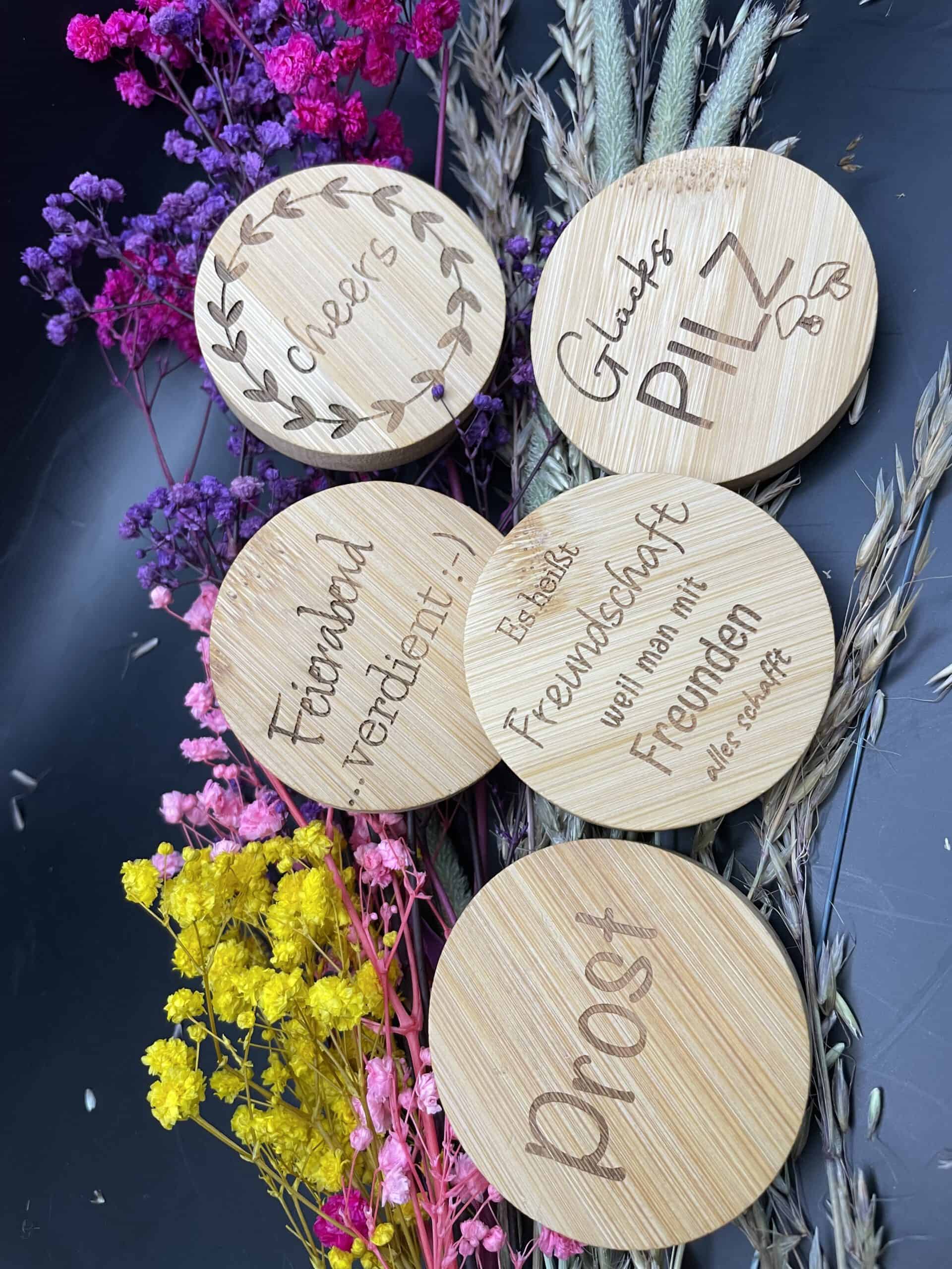 magnetischer Flaschenöffner aus Holz, rund – Bild 4