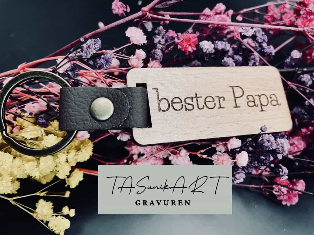 Schlüsselanhänger aus Holz&Leder mit individueller Gravur – Bild 4