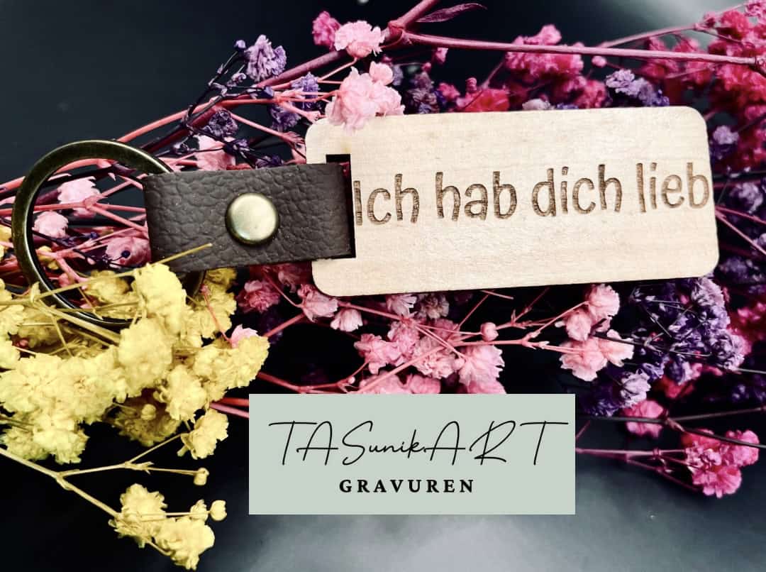 Schlüsselanhänger aus Holz&Leder mit individueller Gravur – Bild 6