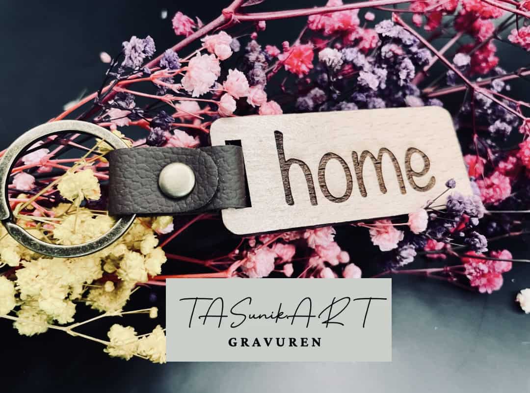 Schlüsselanhänger aus Holz&Leder mit individueller Gravur – Bild 2